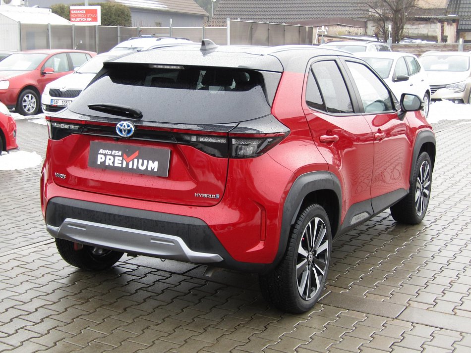 Toyota Yaris 1.5e-CVT  Cross