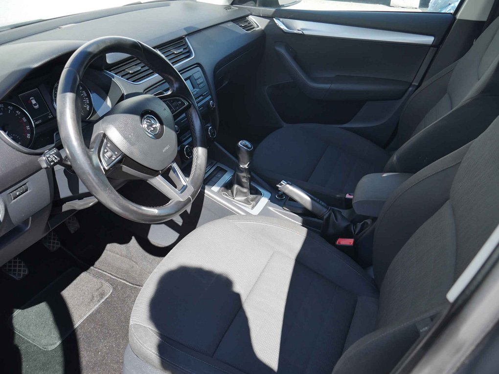 Škoda Octavia III 1.6 TDi Elegance