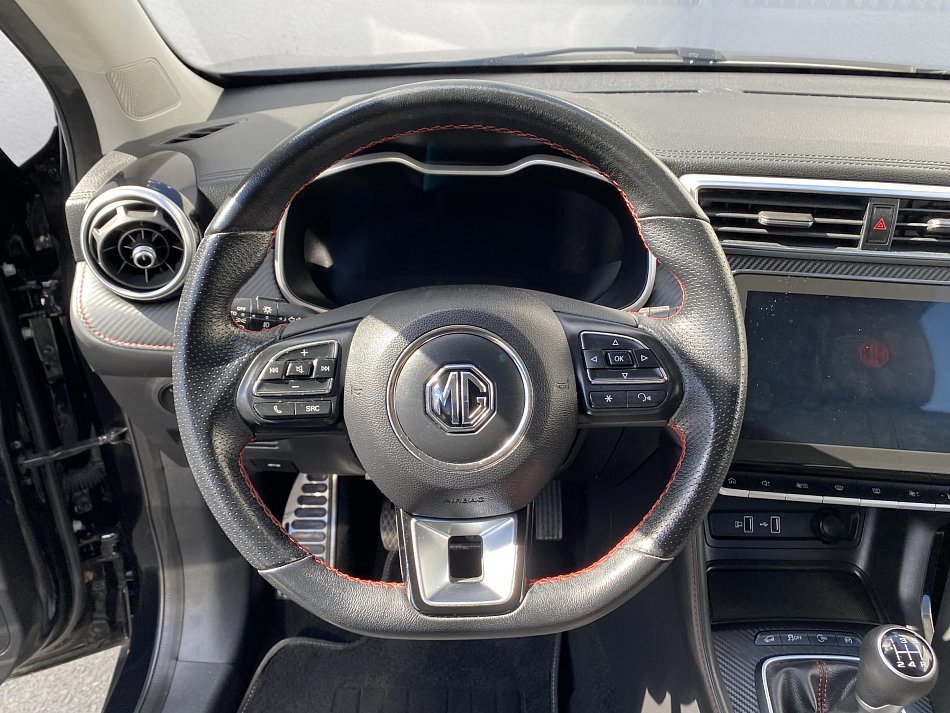 MG ZS 1.5 DVVT Luxury