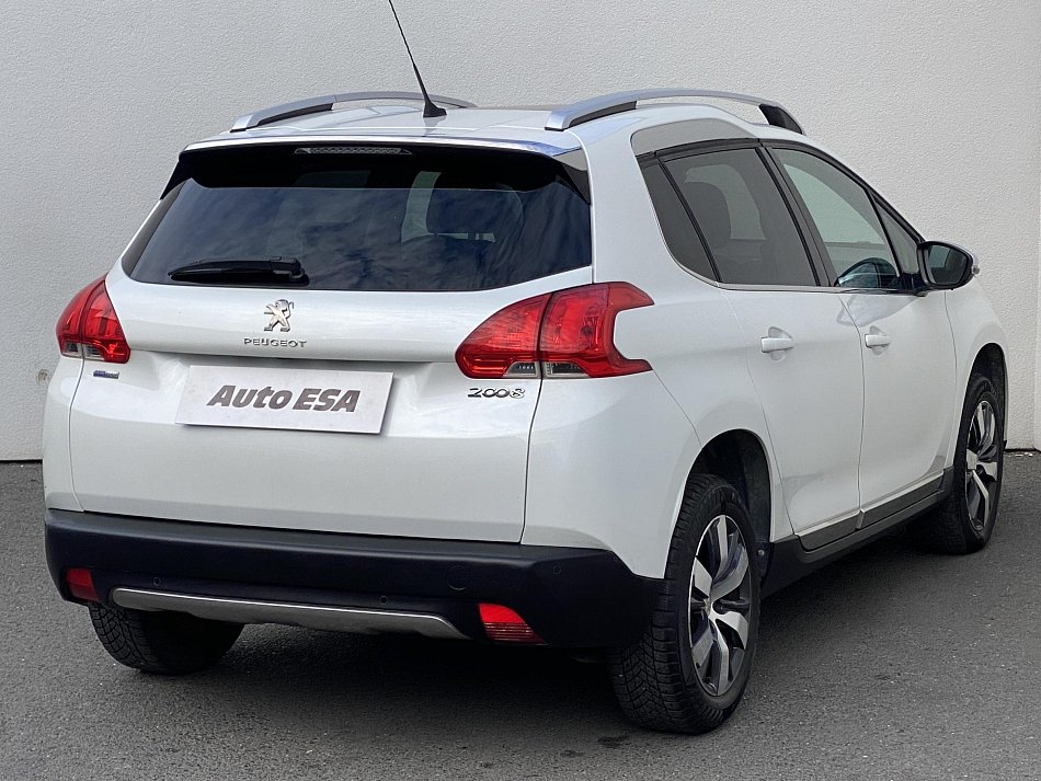 Peugeot 2008 1.2PT Allure
