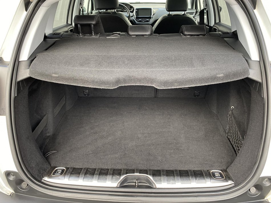 Peugeot 2008 1.2PT Allure