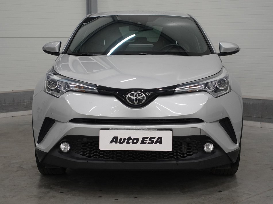 Toyota C-HR 1.2 T Executive 4x4