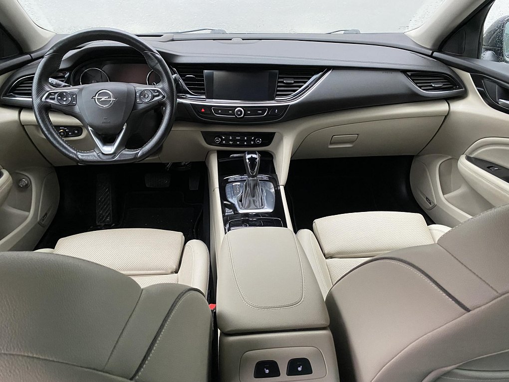 Opel Insignia 2.0CDTI 