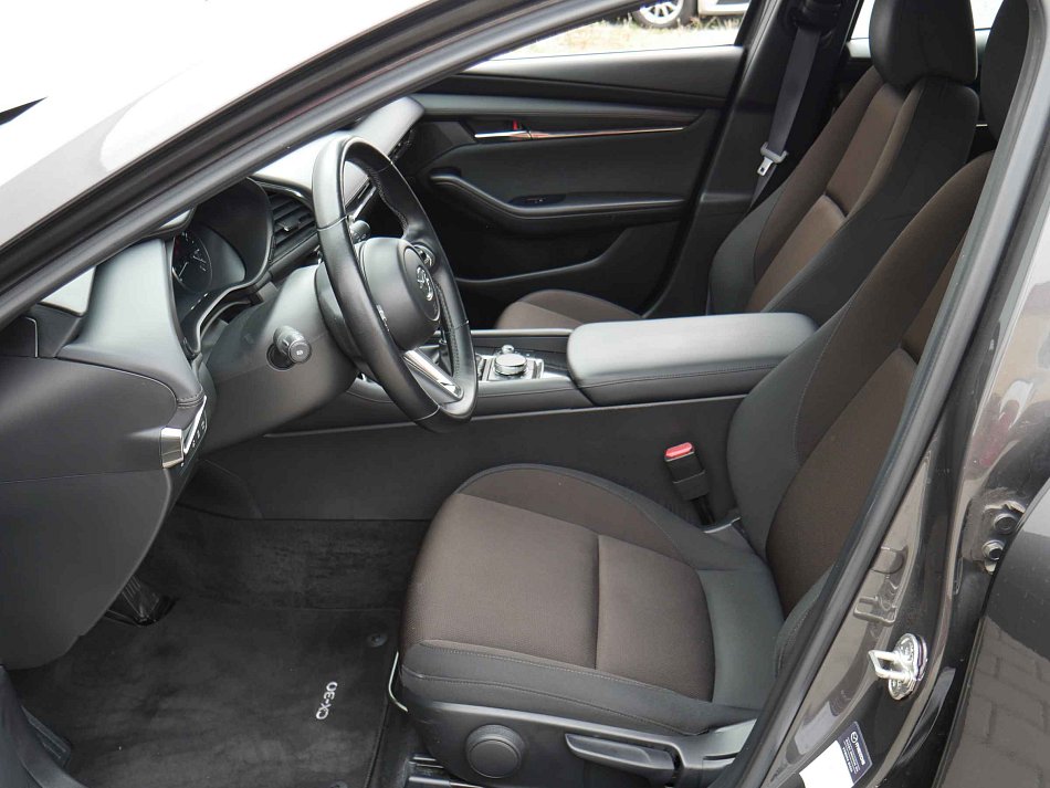 Mazda 3 2.0 Skyactiv-G 