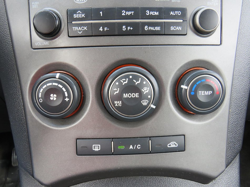 Kia Carens 2.0CRDI 