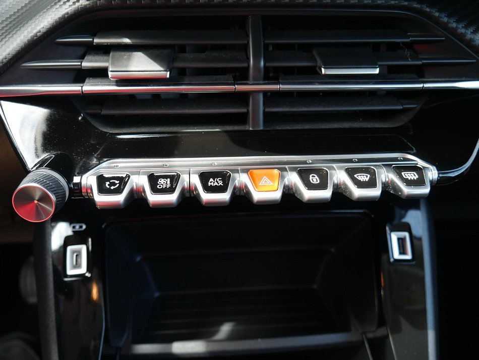 Peugeot 2008 1.2 Active