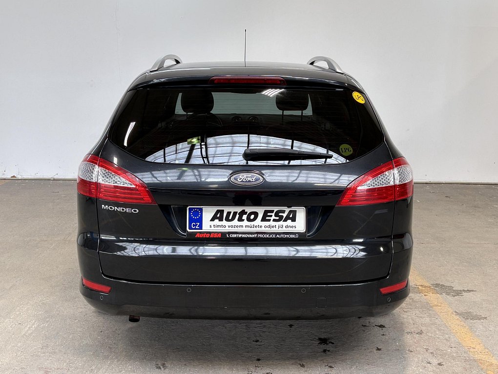 Ford Mondeo 2.0 i Titanium