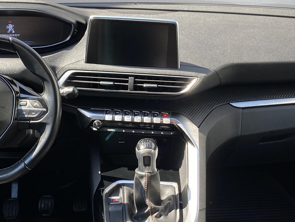Peugeot 3008 1.5 HDi Active