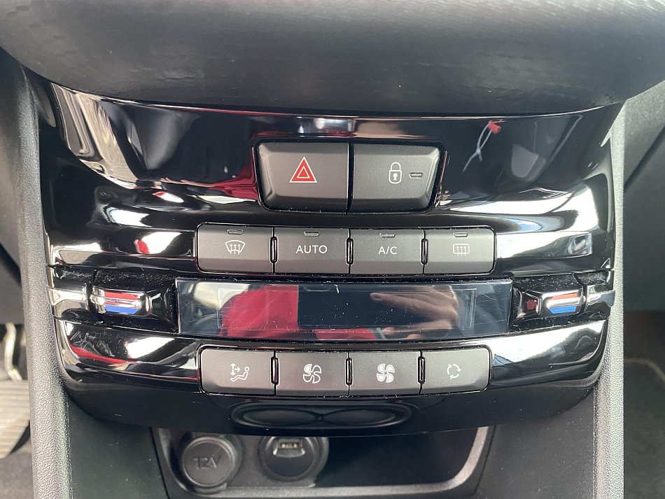 Peugeot 2008 1.2 PT 