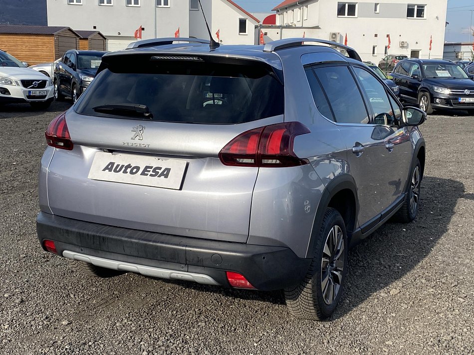 Peugeot 2008 1.2 PT 