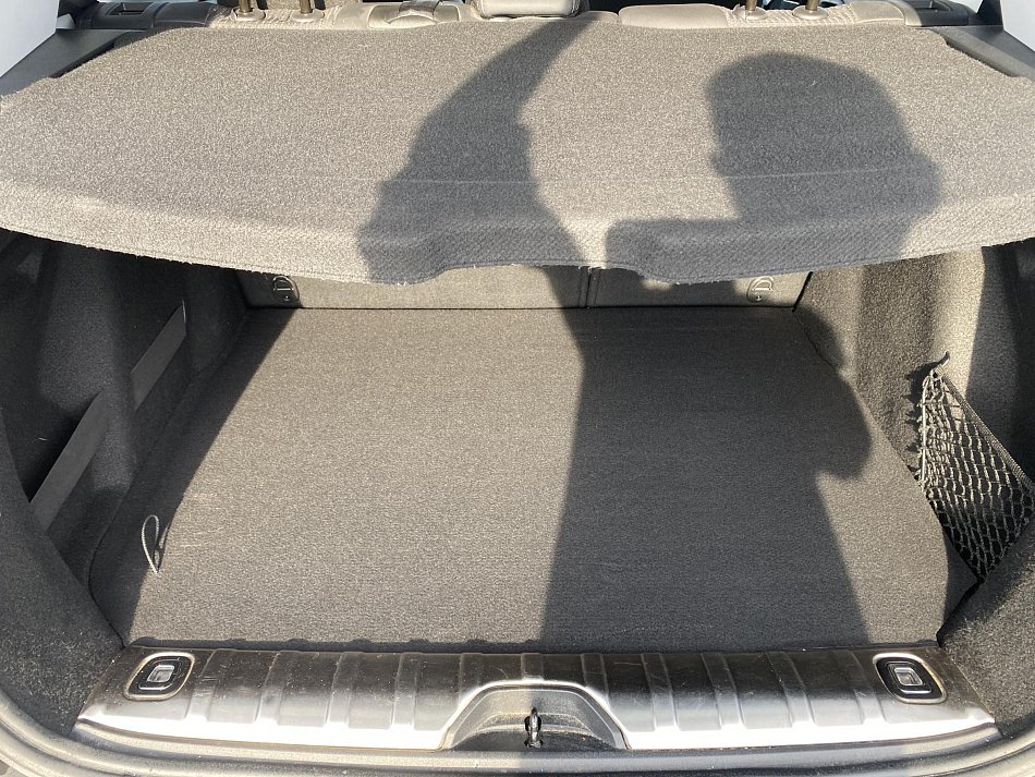 Peugeot 2008 1.2 PT 