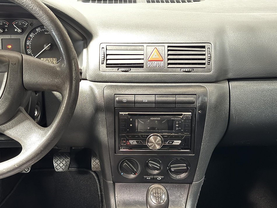 Škoda Octavia 1.6i 