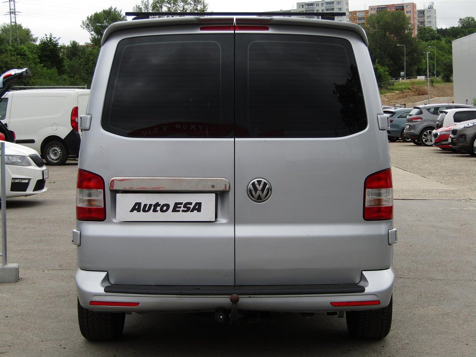 Volkswagen Transporter 2.0TDi  L2 5míst
