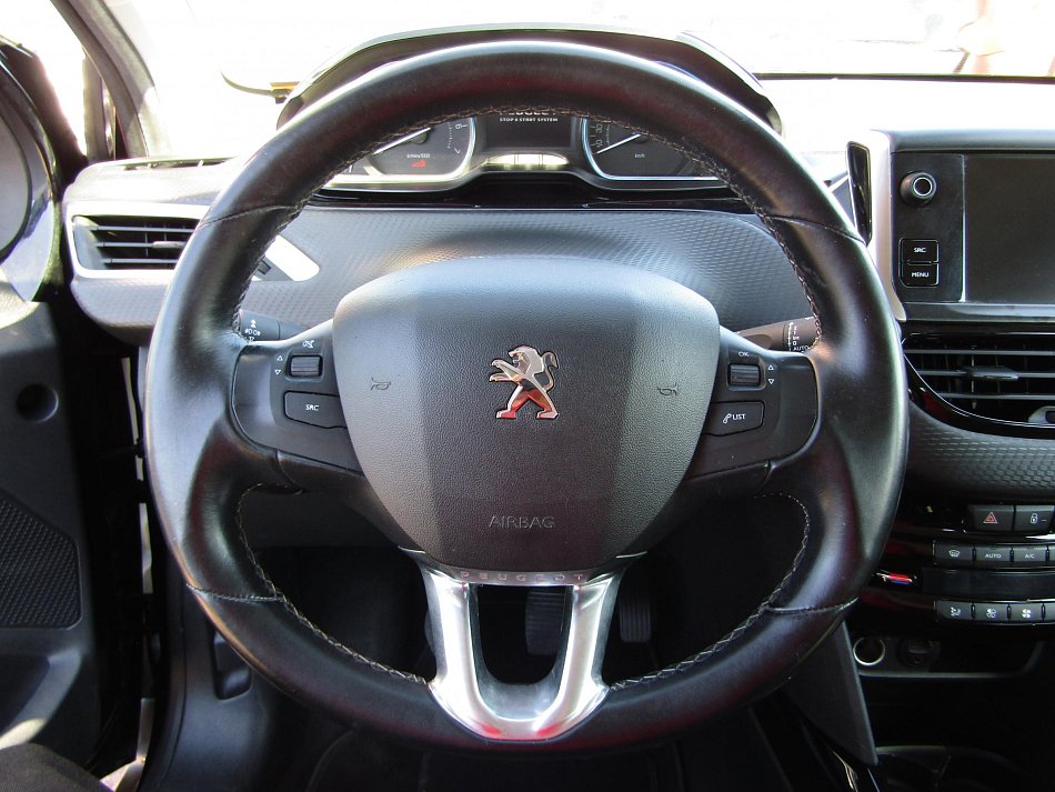Peugeot 2008 1.2PT Allure
