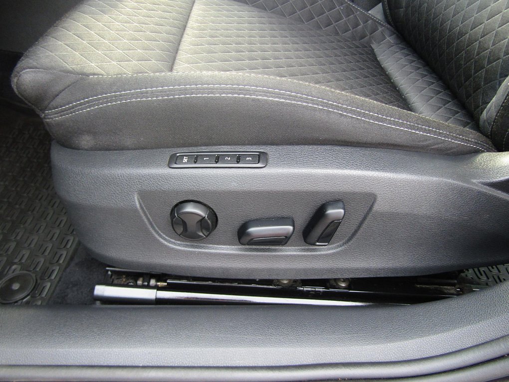 Škoda Superb III 2.0 TDi Style