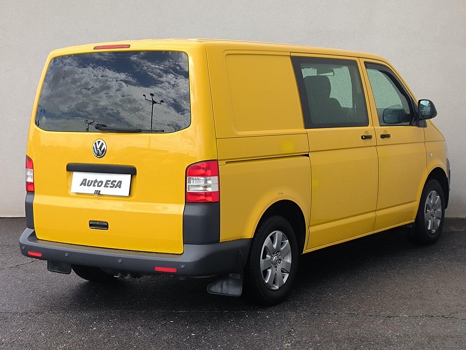 Volkswagen Transporter 2.0TDi  5míst