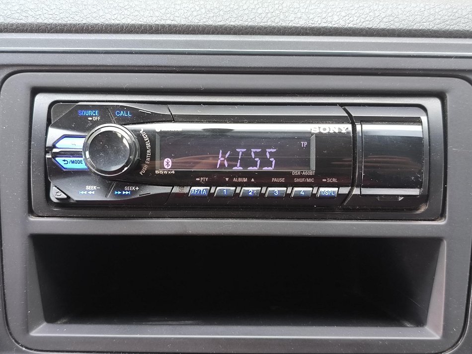 Volkswagen Transporter 2.0TDi  T6 9míst