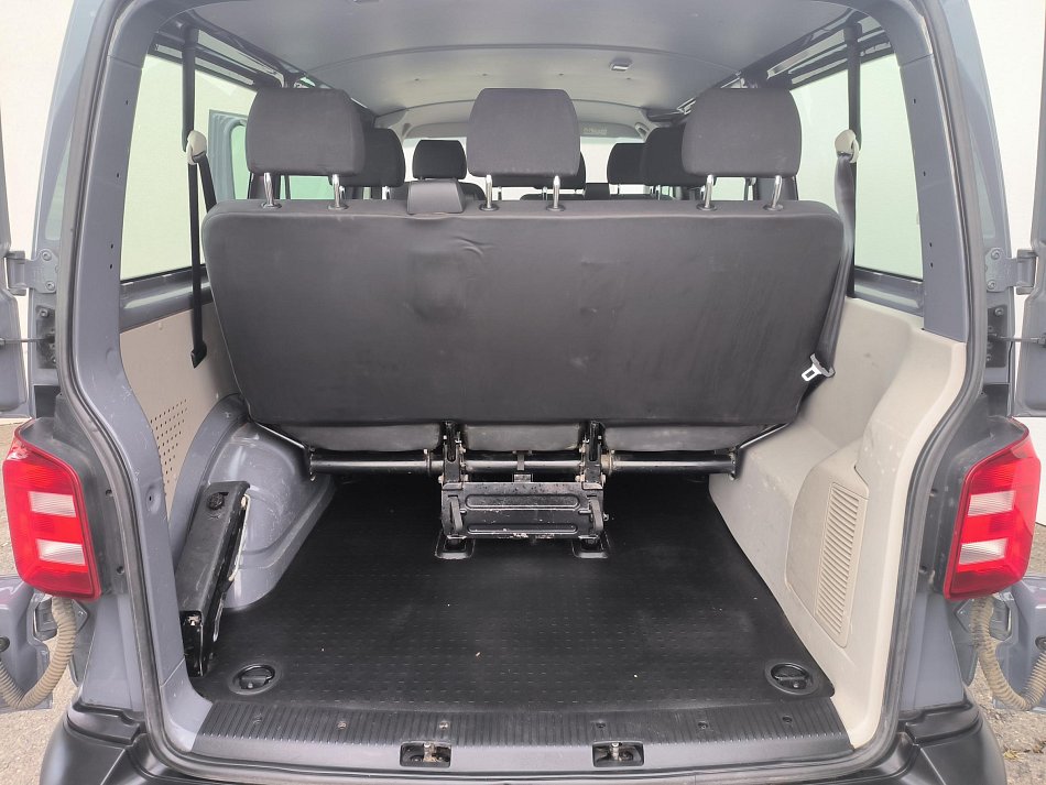 Volkswagen Transporter 2.0TDi  T6 9míst