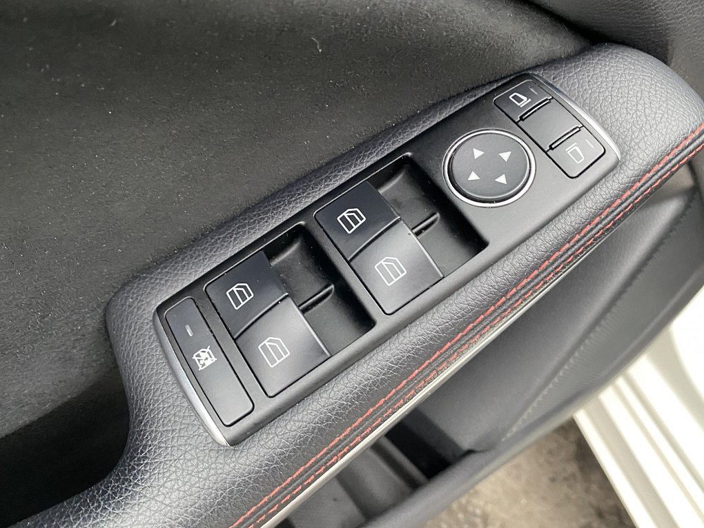 Mercedes-Benz Třída A 2.0 i  A250 AMG paket