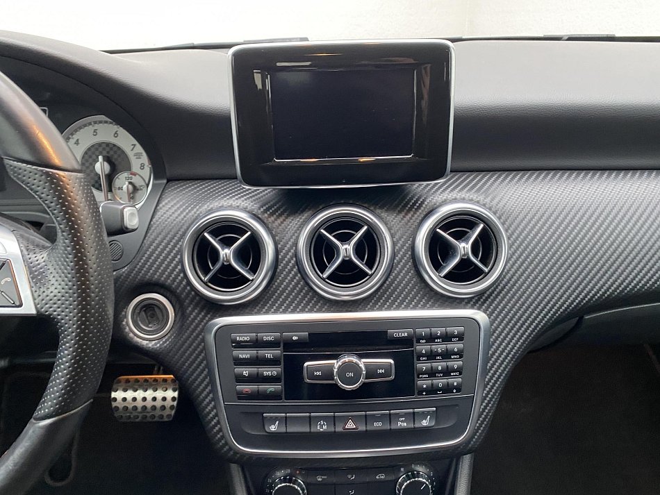 Mercedes-Benz Třída A 2.0i  A250 AMG paket