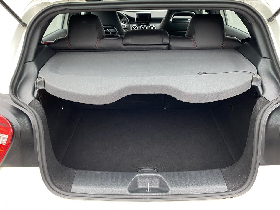 Mercedes-Benz Třída A 2.0i  A250 AMG paket