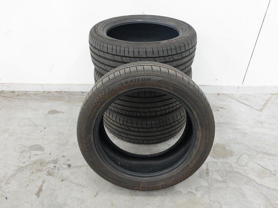 Toyota C-HR 1.2 T Executive 4x4