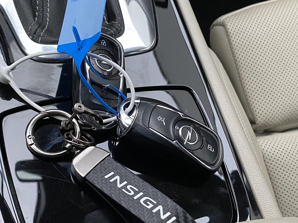 Opel Insignia 2.0CDTI 