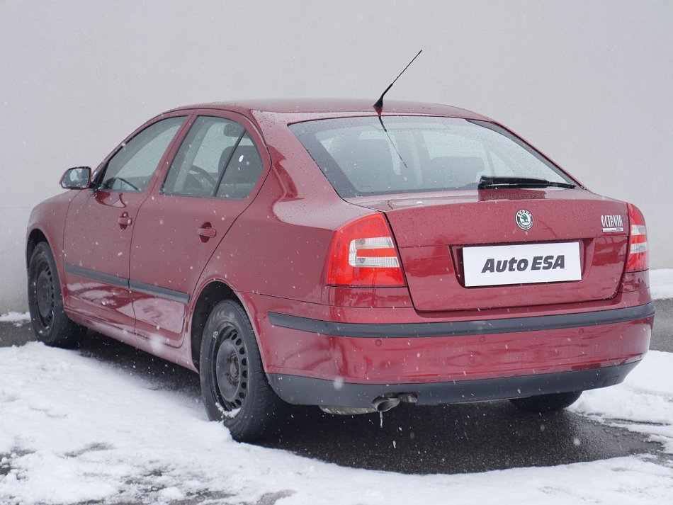Škoda Octavia II 1.6FSi Elegance