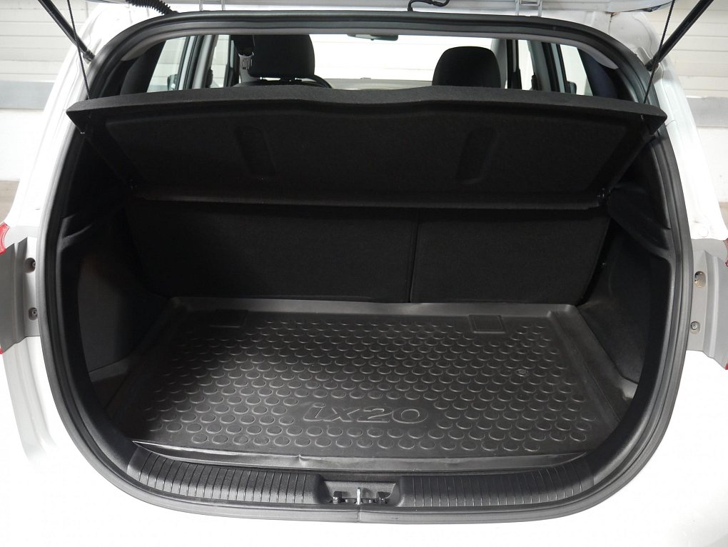 Hyundai Ix20 1.4i 