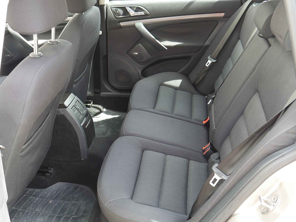 Škoda Octavia II 2.0TDi Elegance