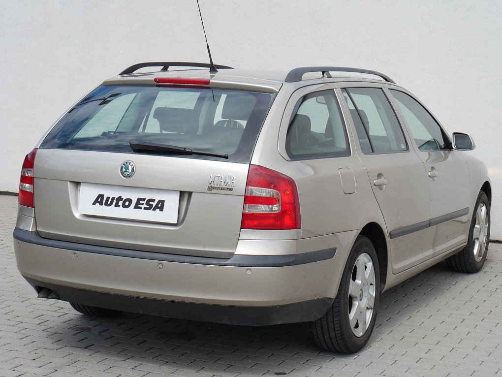 Škoda Octavia II 2.0TDi Elegance