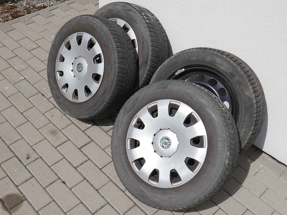Škoda Octavia II 2.0TDi Elegance