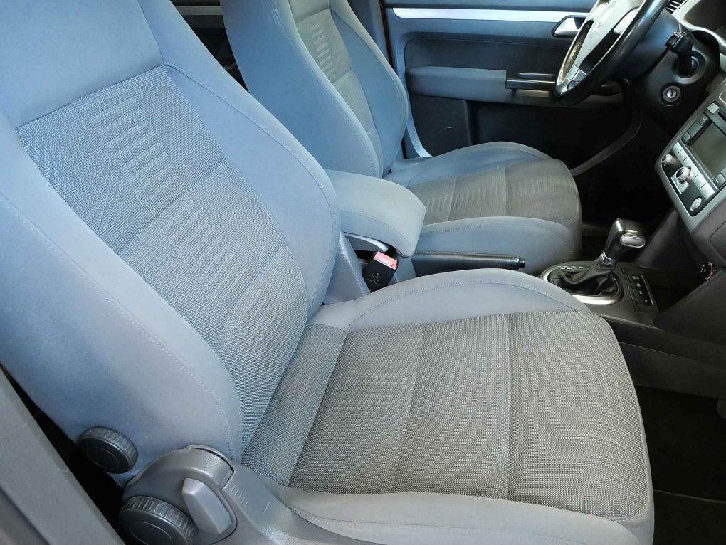 Volkswagen Touran 1.4 TSI 