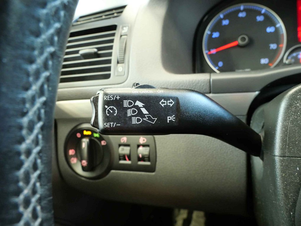 Volkswagen Touran 1.4 TSI 