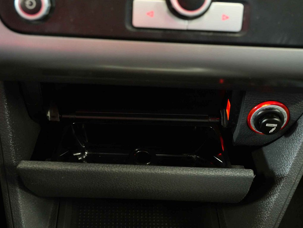 Volkswagen Touran 1.4 TSI 
