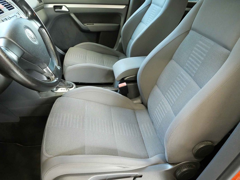 Volkswagen Touran 1.4 TSI 