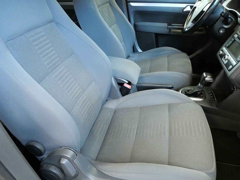 Volkswagen Touran 1.4 TSI 