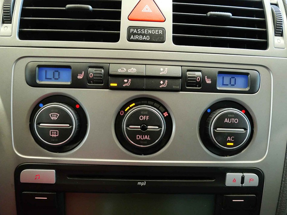 Volkswagen Touran 1.4 TSI 