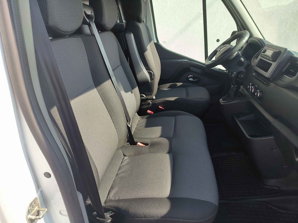 Renault Master 2.3dCi Cool L3H2