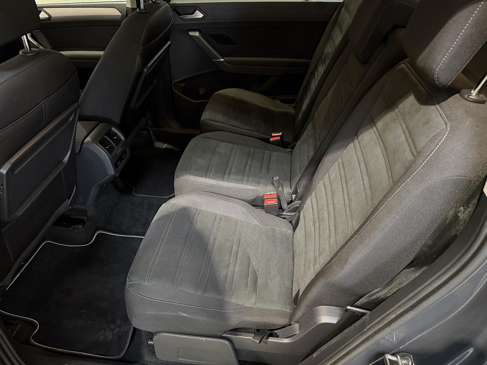 Volkswagen Touran 1.5 TSI 