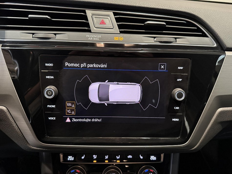 Volkswagen Touran 1.5 TSI 