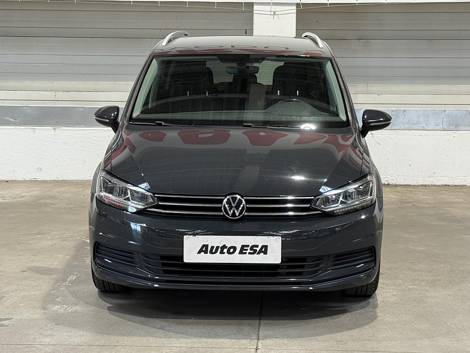 Volkswagen Touran 1.5 TSI 