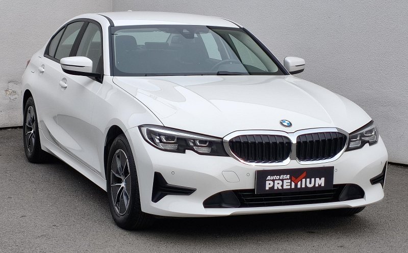 BMW Řada 3 2.0i  advantge