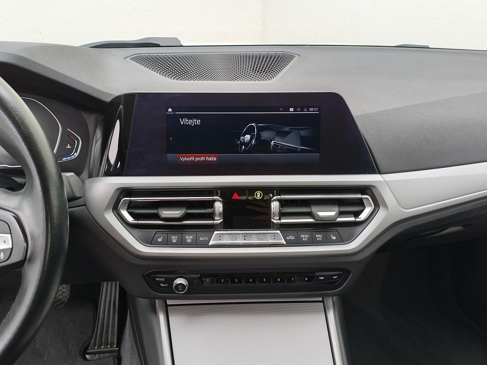 BMW Řada 3 2.0i  advantge