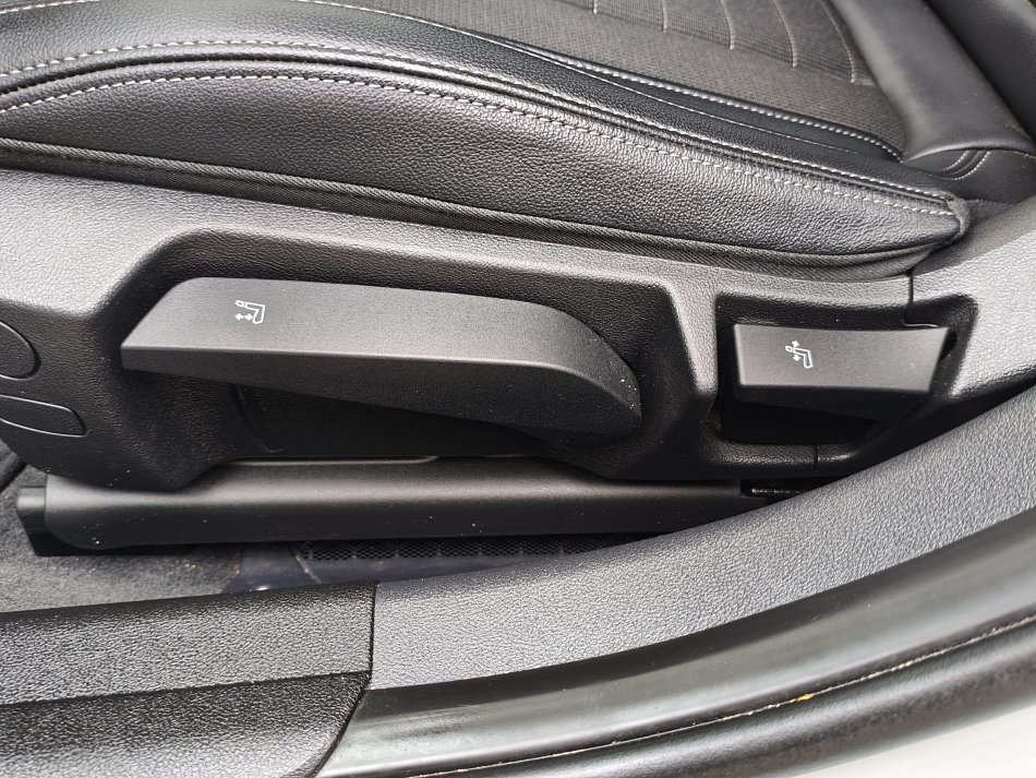 BMW Řada 3 2.0i  advantge