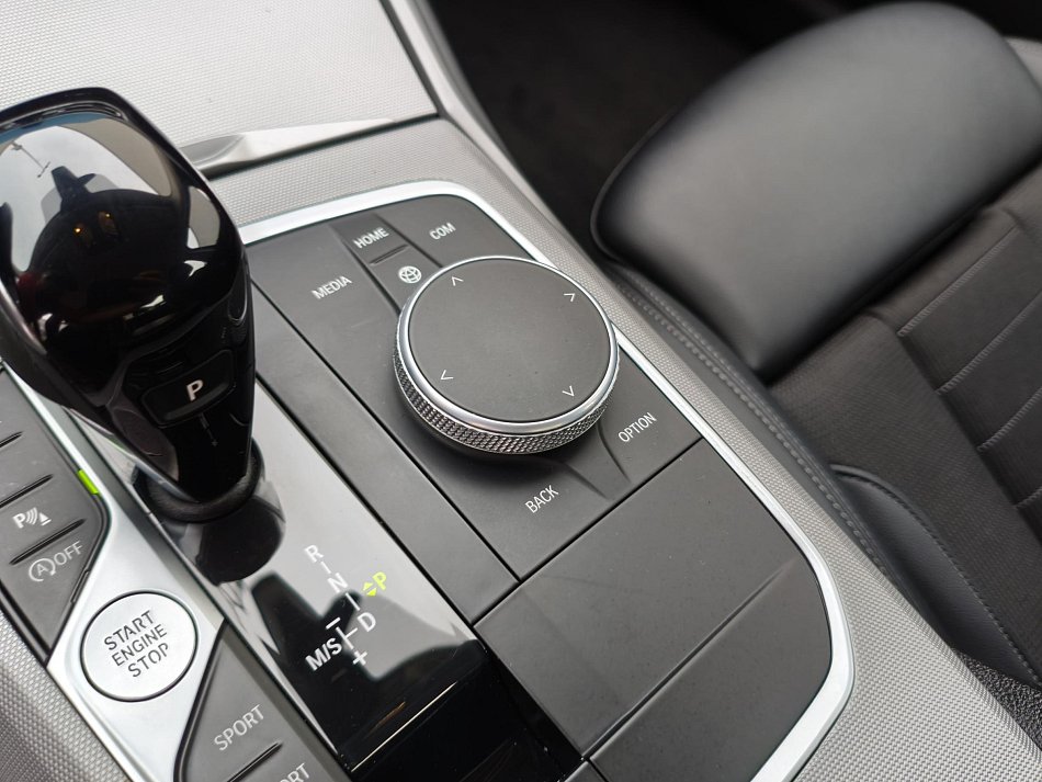 BMW Řada 3 2.0i  advantge
