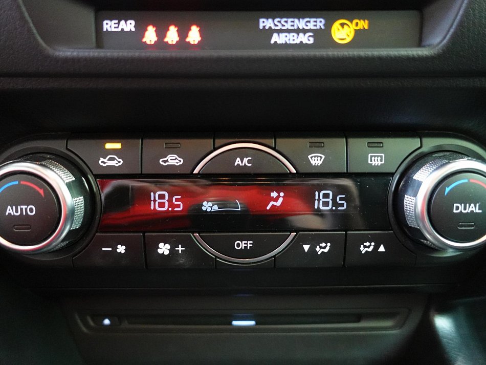 Mazda 3 2.0i Sport