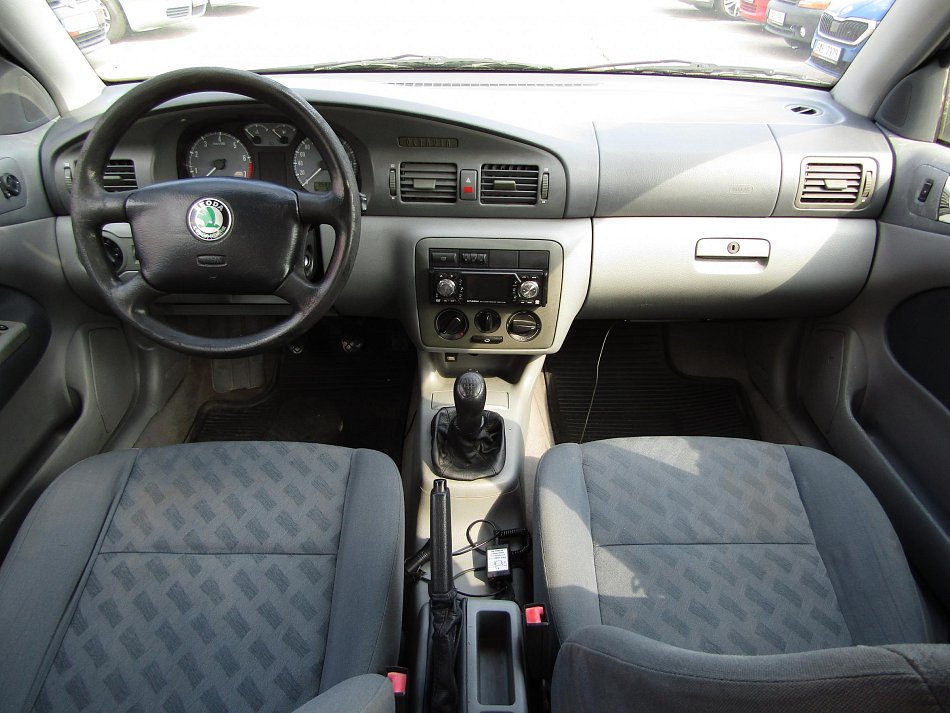 Škoda Octavia 1.6i 