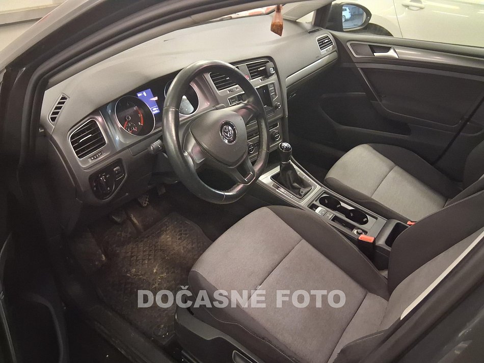 Volkswagen Golf 1.2TSI 