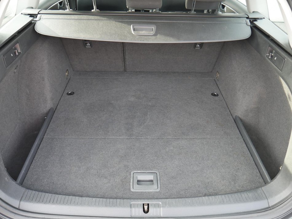 Volkswagen Golf 1.2TSI 